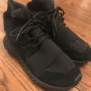 ADIDAS Tubular Doom 'Blackout' unisex sneakers